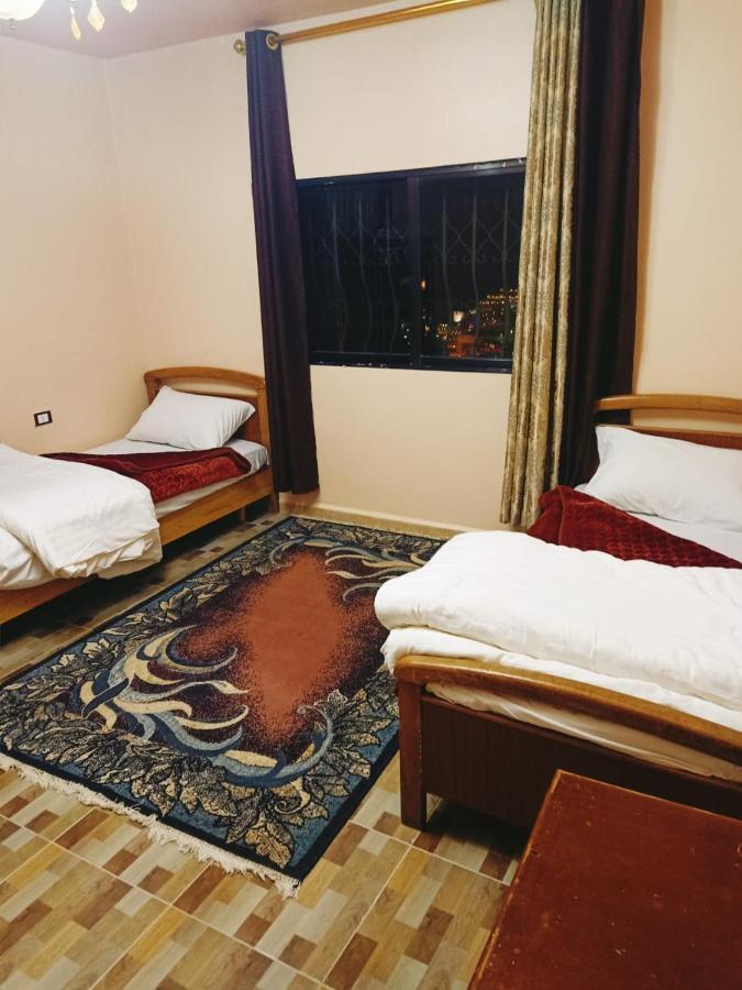 Jordanian Baity Apartment Wadi Musa Buitenkant foto