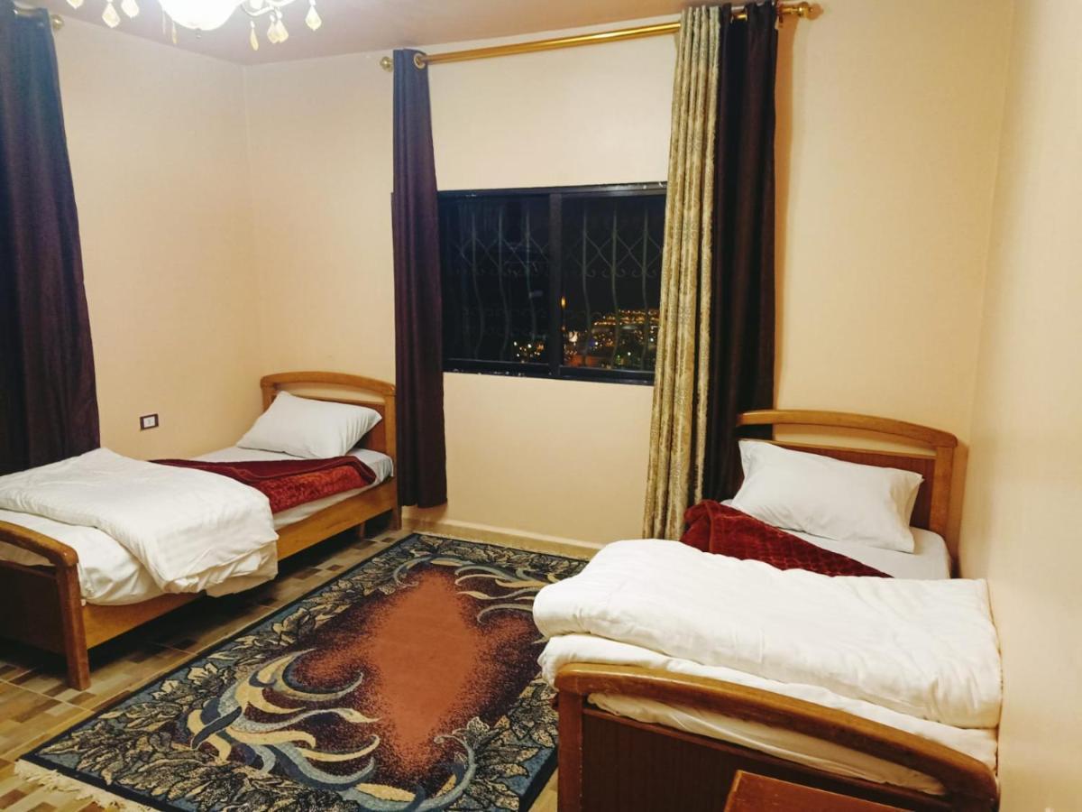 Jordanian Baity Apartment Wadi Musa Buitenkant foto
